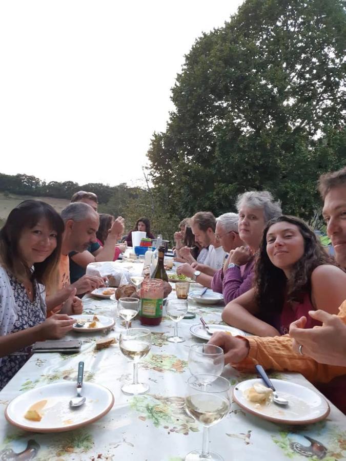 Les Coteaux De Planeze, Chambre Pour 2, 3 Ou Famille Nombreuse 2 Adultes 5 Enfants Et Jeunes Belmont-Bretenoux Esterno foto