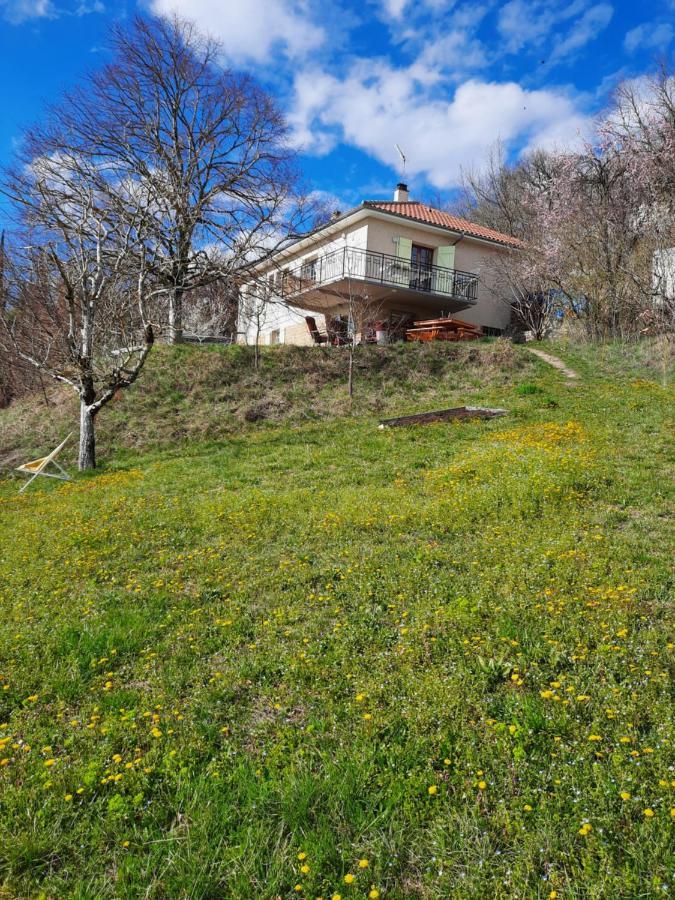 Les Coteaux De Planeze, Chambre Pour 2, 3 Ou Famille Nombreuse 2 Adultes 5 Enfants Et Jeunes Belmont-Bretenoux Esterno foto