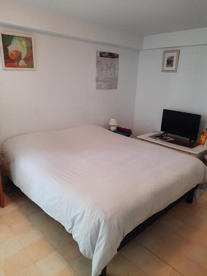 Les Coteaux De Planeze, Chambre Pour 2, 3 Ou Famille Nombreuse 2 Adultes 5 Enfants Et Jeunes Belmont-Bretenoux Esterno foto