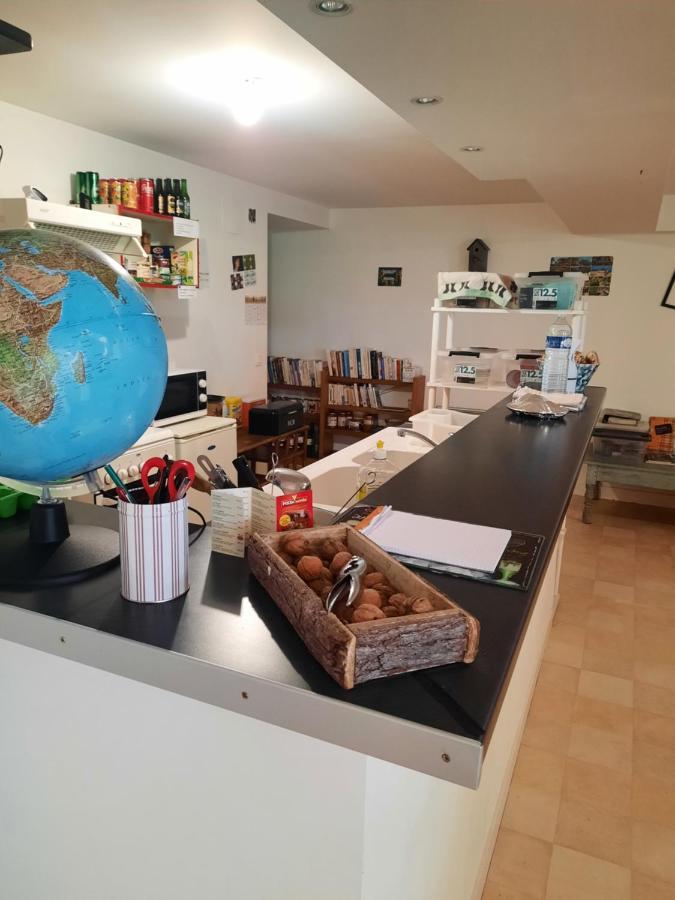 Les Coteaux De Planeze, Chambre Pour 2, 3 Ou Famille Nombreuse 2 Adultes 5 Enfants Et Jeunes Belmont-Bretenoux Esterno foto