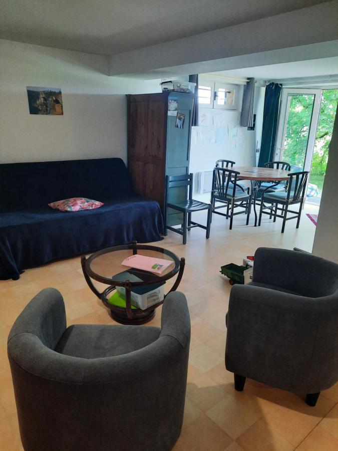 Les Coteaux De Planeze, Chambre Pour 2, 3 Ou Famille Nombreuse 2 Adultes 5 Enfants Et Jeunes Belmont-Bretenoux Esterno foto
